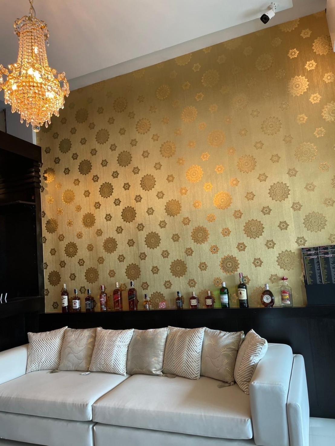 Elephant Room Patong Bagian luar foto