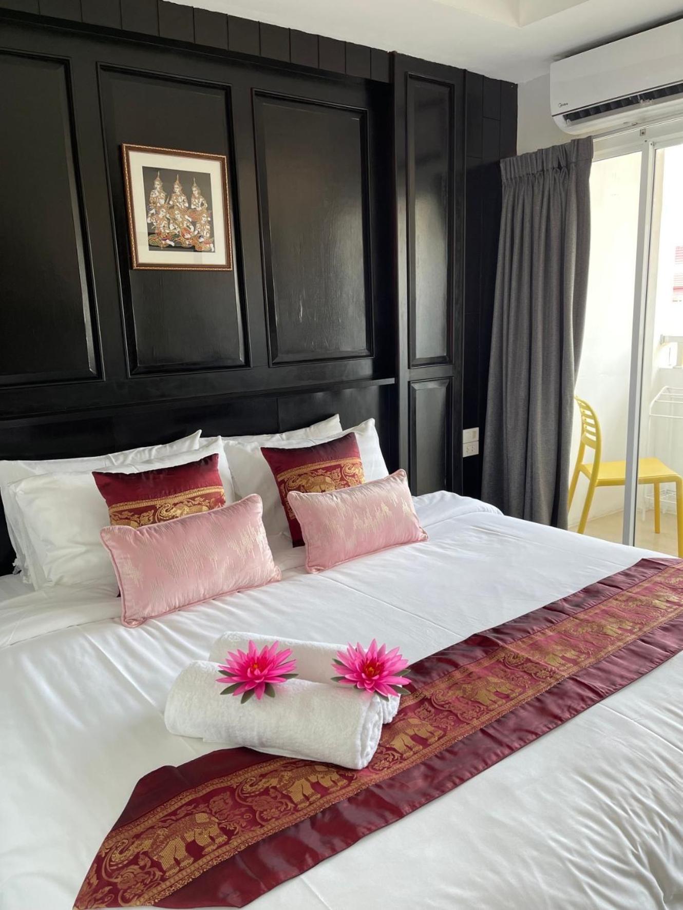 Elephant Room Patong Bagian luar foto